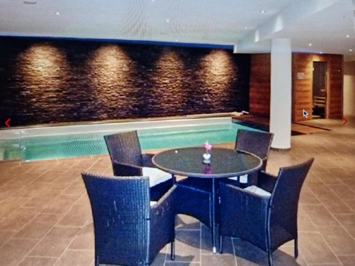 Superbe Appartement Champex-Lac Avec Piscine Et Sauna Zewnętrze zdjęcie