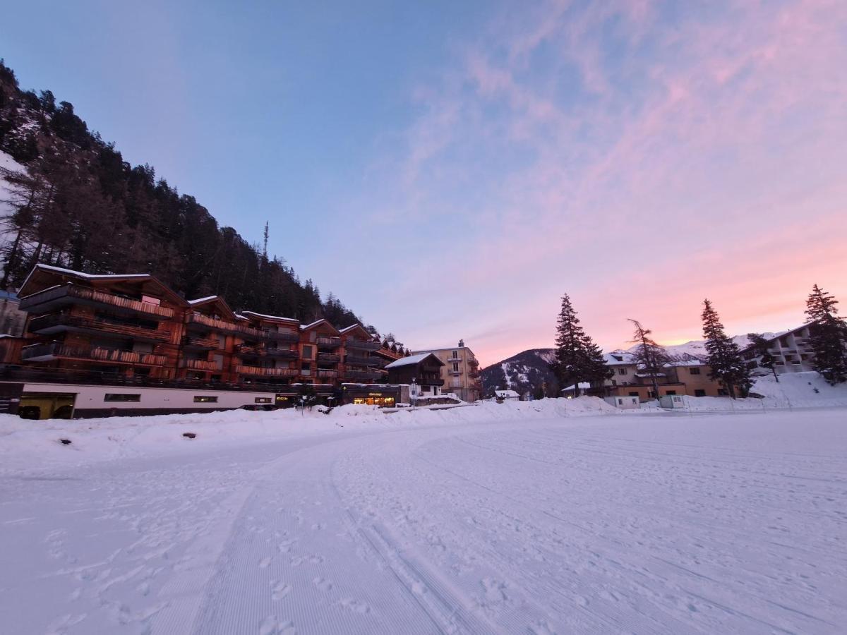 Superbe Appartement Champex-Lac Avec Piscine Et Sauna Zewnętrze zdjęcie