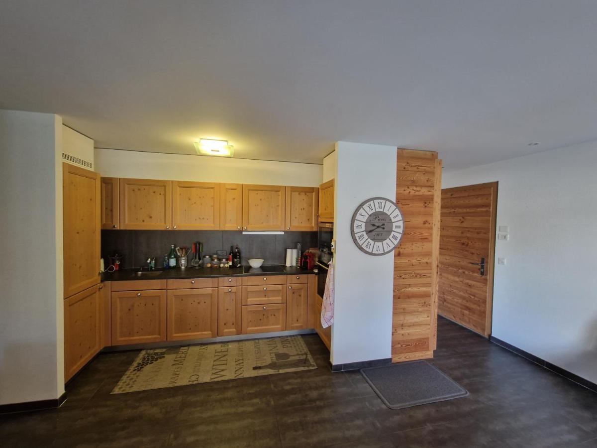 Superbe Appartement Champex-Lac Avec Piscine Et Sauna Zewnętrze zdjęcie